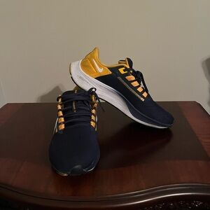 Nike blue and Yellow West Virginia Pegasus Athletic Shoes 11.5